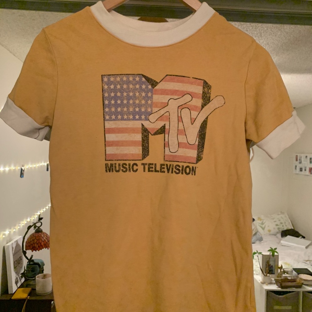 Vintage mtv shirt